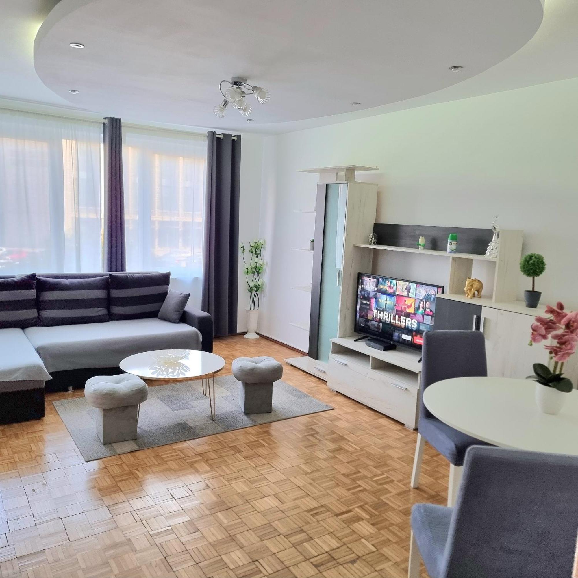 Chic Comfort 1bdr With Landmark View - Concerthall Bukarest